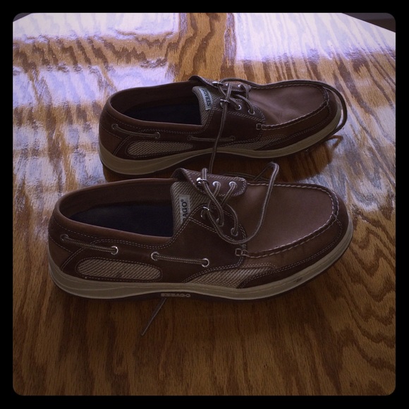 Men's Sebago size 12 Clothitch II leather shoes.