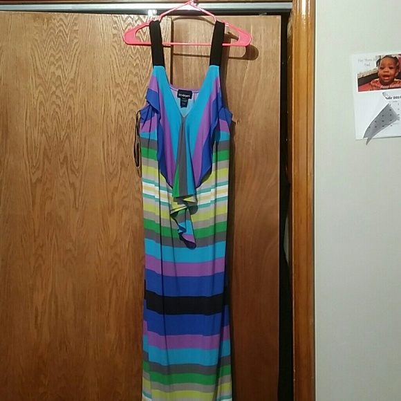 SOLD SOLD SOLD SOLD!!!!! Beautiful Long Maxi Dress