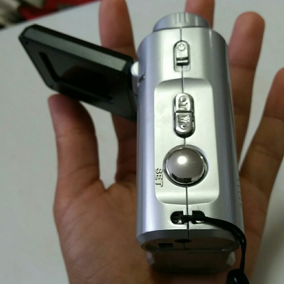 Camera - Picture 3 of 4
