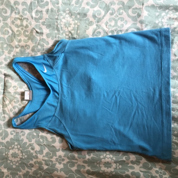 Nike workout tanks bundle! - Picture 2 of 4