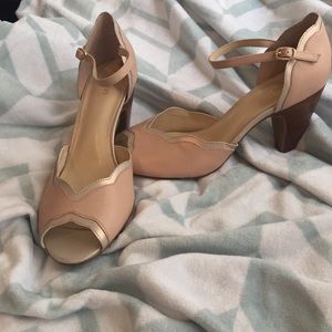 Crown Vintage blush pink/nude heels