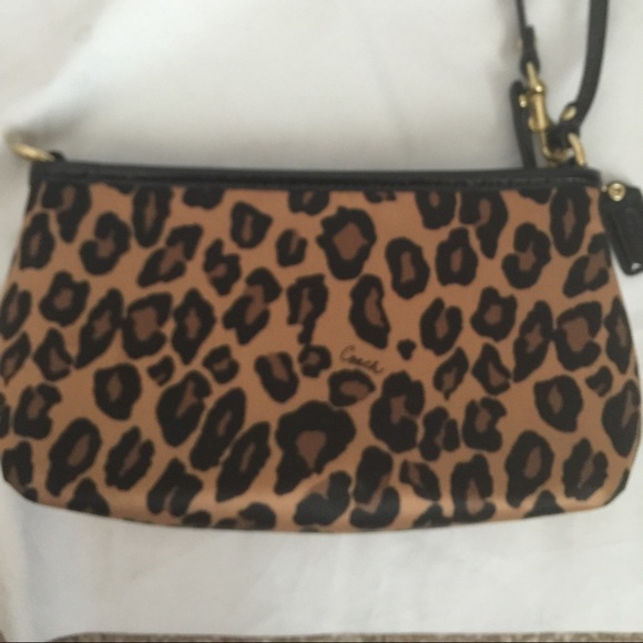 Authentic coach - Picture 2 of 4