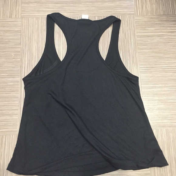 ✨SOLD IN BUNDLE✨NWT Muscles & Mascara tank - Picture 3 of 3