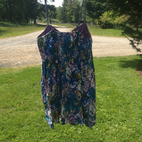 Sold - Picture 3 of 4