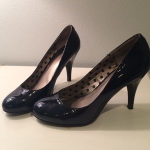 High heel shoes