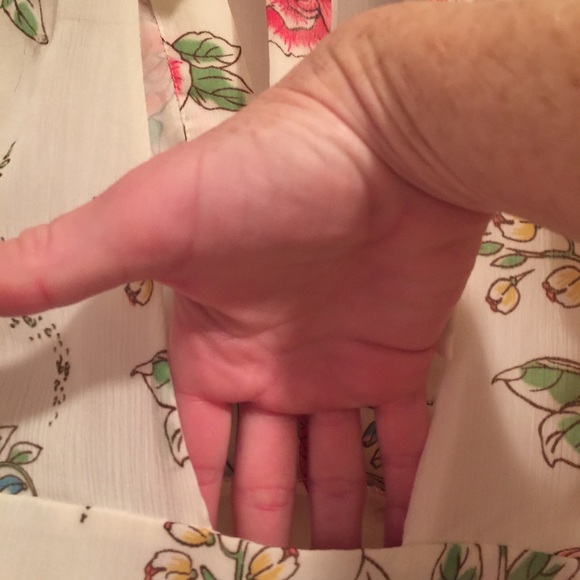 Frilly fitted at high waist floral silky lined top - Picture 4 of 4