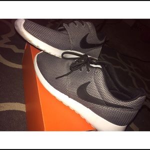 Roshe Runs