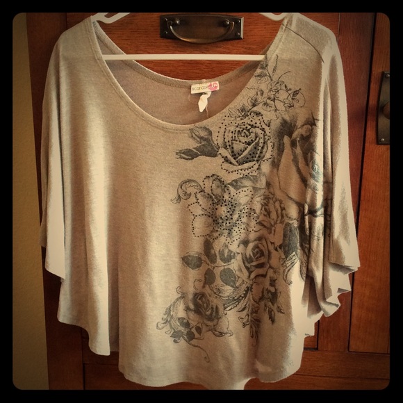 Tan & black off the shoulder top - Picture 1 of 1