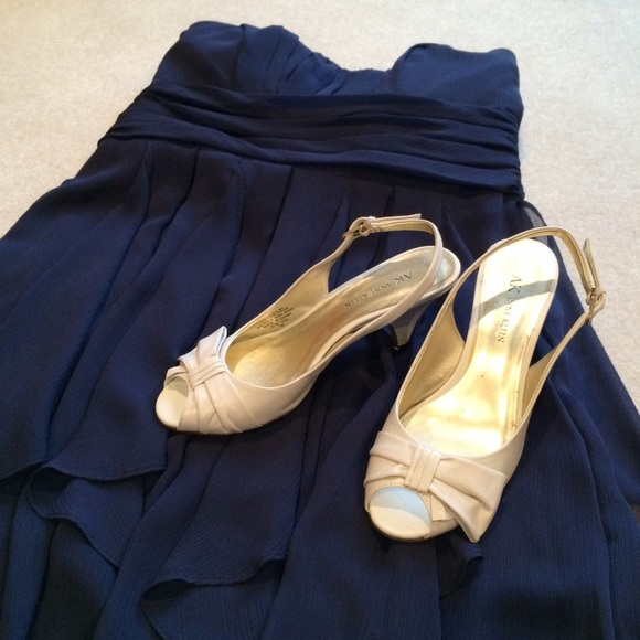 White Slingback Heels ~ open toe leather - Picture 1 of 4