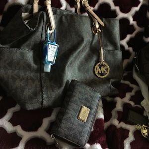 Brown mk bag and matching wallet