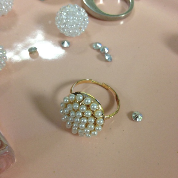Jewelry - Adjustable ring