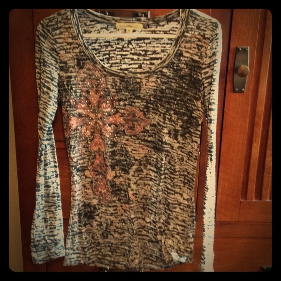Long sleeve shirt