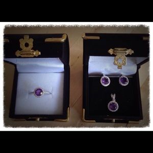 Amerhyst set with white gold