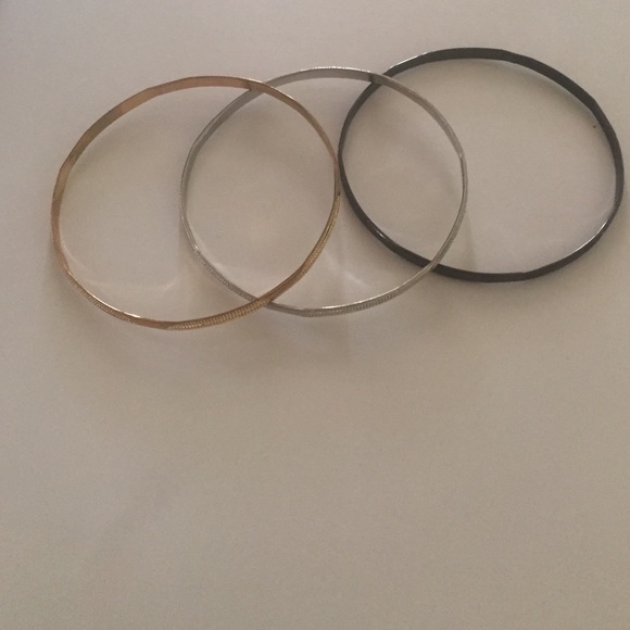 BUNDLE BRACELET