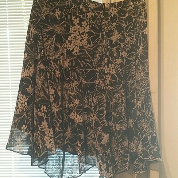 Liz & Co Skirt