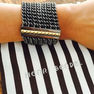 Henri Bendel Cuff