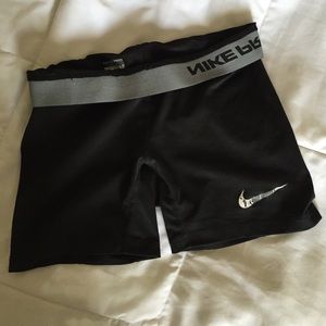 Children's black Nike spandex.