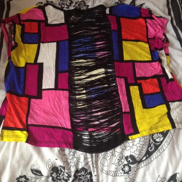 Colorful pattern shirt - Picture 2 of 3