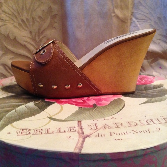 Steve Madden Hulla Wedges