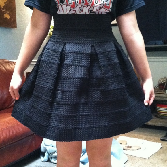 high waisted pleated black skirt!!😊