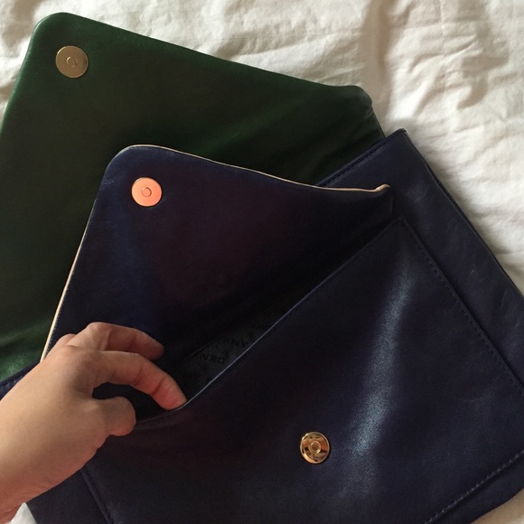 DKNY Giant Clutch Mixed Material - Picture 4 of 4