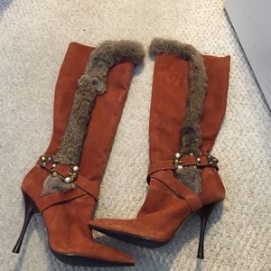 House of Dereon high boots