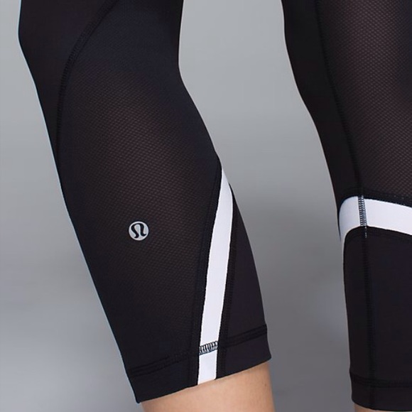 Lululemon: Run-Inspire Crop-Black pants