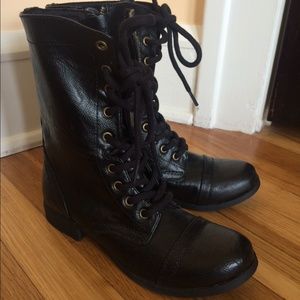 ❌HOLD FOR MORGAN Black Lace-up Combat Boots