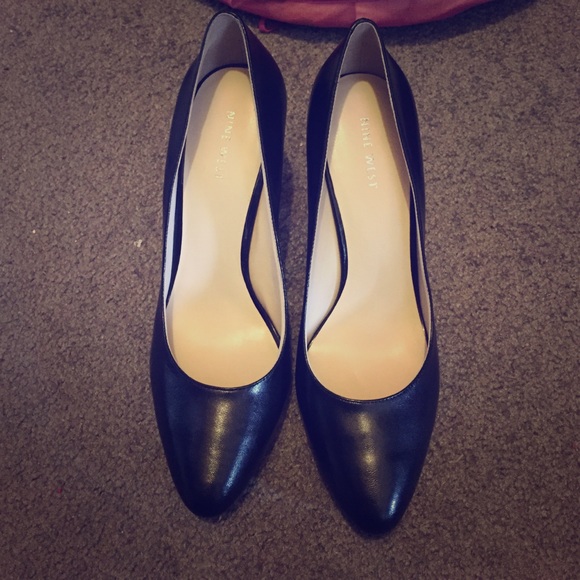 Gorgeous Nine West Black Heels
