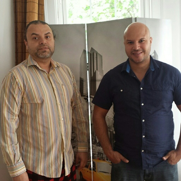 2 men's collar shirts