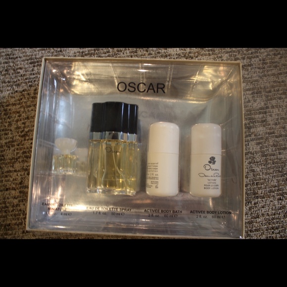 Oscar de la Renta Perfume Set