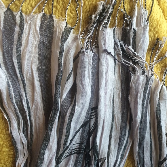 NEW PRICE!! Grey Striped Anchor Scarf w Fringe - Picture 2 of 2