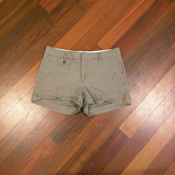 Banana republic muted brown shorts