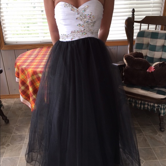 SOLD David's Bridal prom/ pageant gown