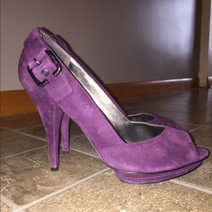 Guess peep toe heels