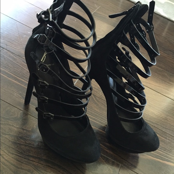 Brian Atwood Faradell Beauties!! - Picture 2 of 4
