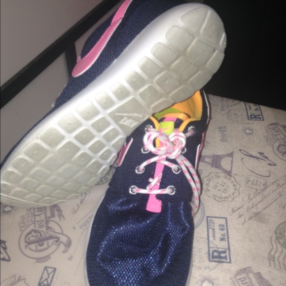 👣👣Nike Roshe shoes👣👣 - Picture 4 of 4