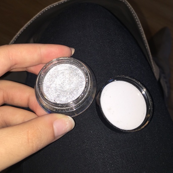 Estée Lauder Color Design Eye Shadow - Picture 1 of 3