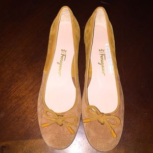 Salvatore Ferragamo flats . Authentic!!