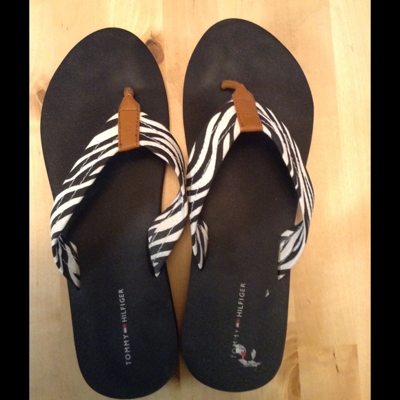 Flip flops. Tommy Hilfiger. Size 10,
