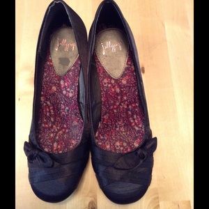 JellyPop black sateen pumps.