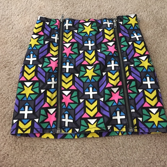 Colorful high waisted mini skirt