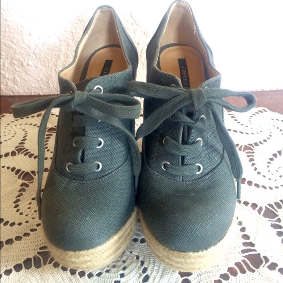 *SOLD* - Picture 2 of 3