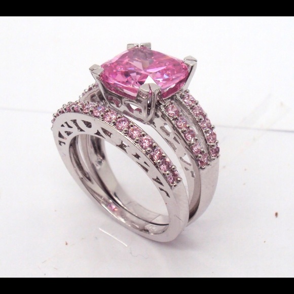 💗Elegant & Classy💗 - Picture 2 of 3