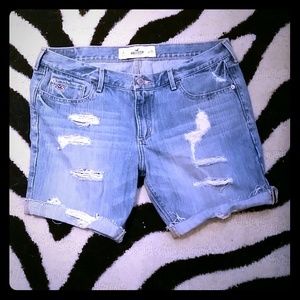 Summer Hollister boyfriend short medium blue light