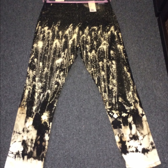 Custom Levi's - Picture 2 of 4