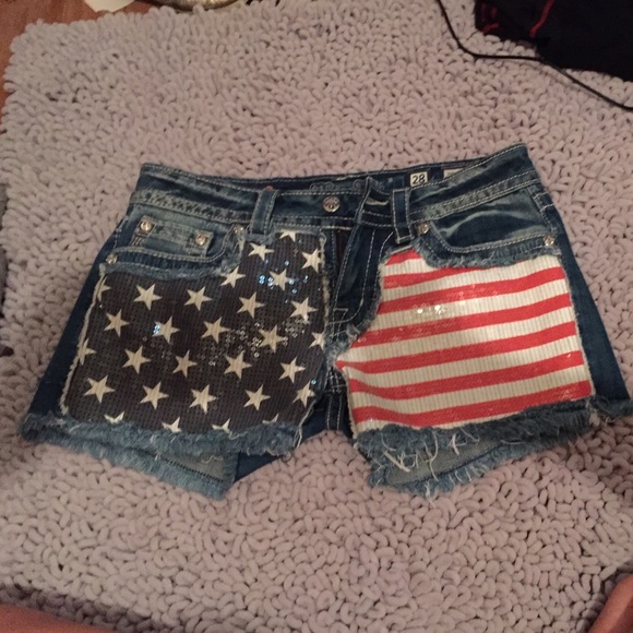 Miss me usa shorts!