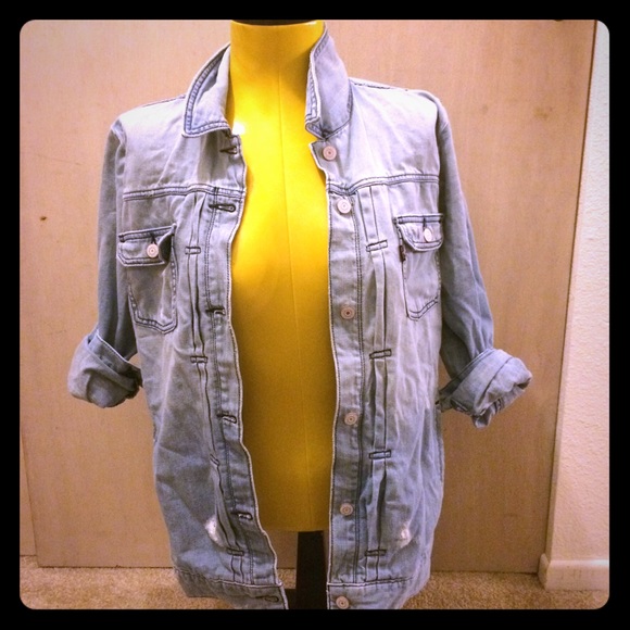 Levi's distressed denim jacket
