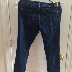 Awesome dark wash American Eagle jeans.
