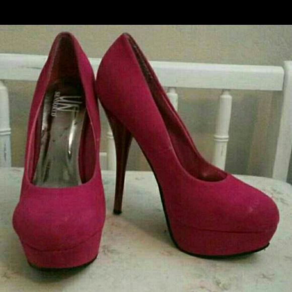 UNscensored heels